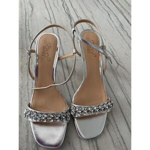 Badgley Mischka Jewel Patsy Strappy Crystal Embellished 3 inch Heel Size 7.5